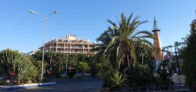 Kontor til salg i Marbella med garage - € 695.000 (Ref: 8926394)