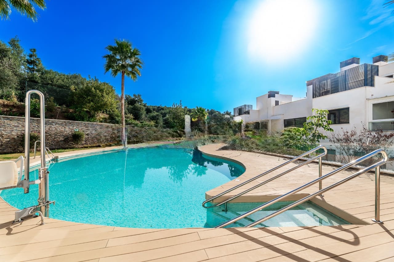 3 slaapkamer Appartement te koop in Marbella met zwembad garage - € 759.000 (Ref: 8935128)