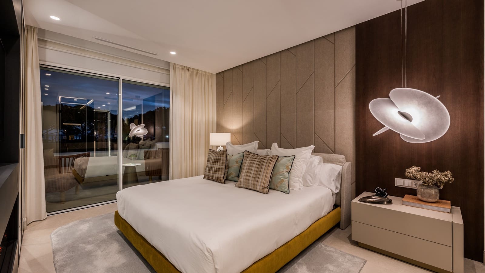 3 sypialnia Apartament na sprzedaż w Marbella z basenem garażem - 2 450 000 € (Ref: 8946648)