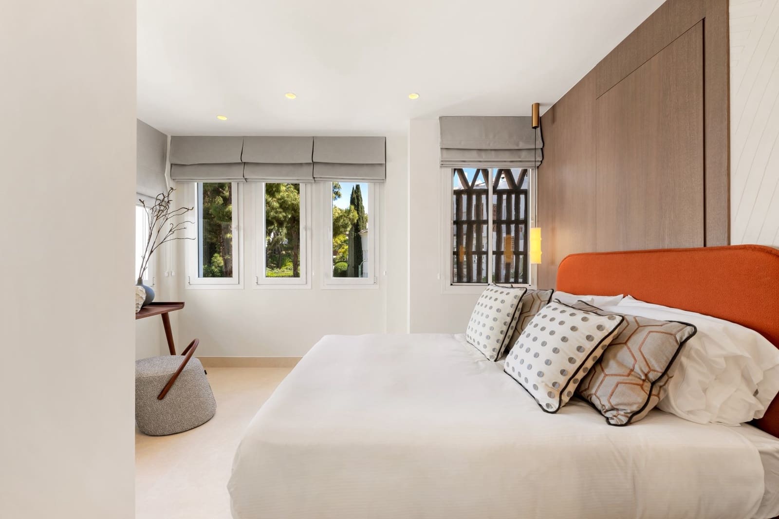 3 bedroom Apartment for sale in Marbella with pool garage - € 2,450,000 (Ref: 8946648)