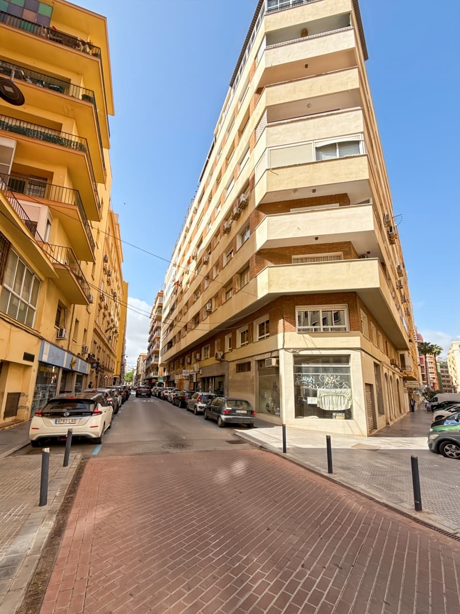 3 bedroom Apartment for sale in Malaga city - € 469,000 (Ref: 8957299)