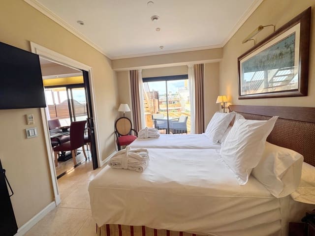 1 soveværelse Penthouse til salg i Marbella med swimmingpool garage - € 699.000 (Ref: 8968563)