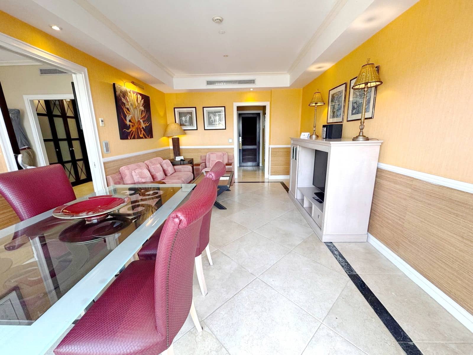 1 soveværelse Penthouse til salg i Marbella med swimmingpool garage - € 699.000 (Ref: 8968563)