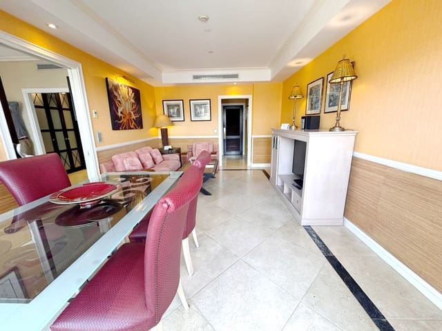 1 soveværelse Penthouse til salg i Marbella med swimmingpool garage - € 699.000 (Ref: 8968563)