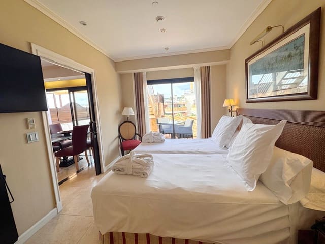 1 soverom Penthouse til salgs i Marbella med svømmebasseng garasje - € 699 000 (Ref: 8968563)