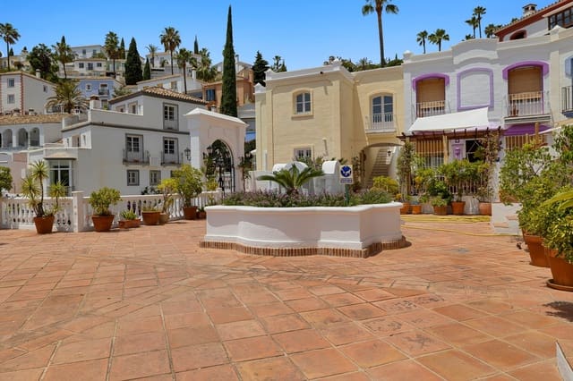 3 slaapkamer Huis te koop in La Heredia, Benahavís met zwembad - € 550.000 (Ref: 8970549)