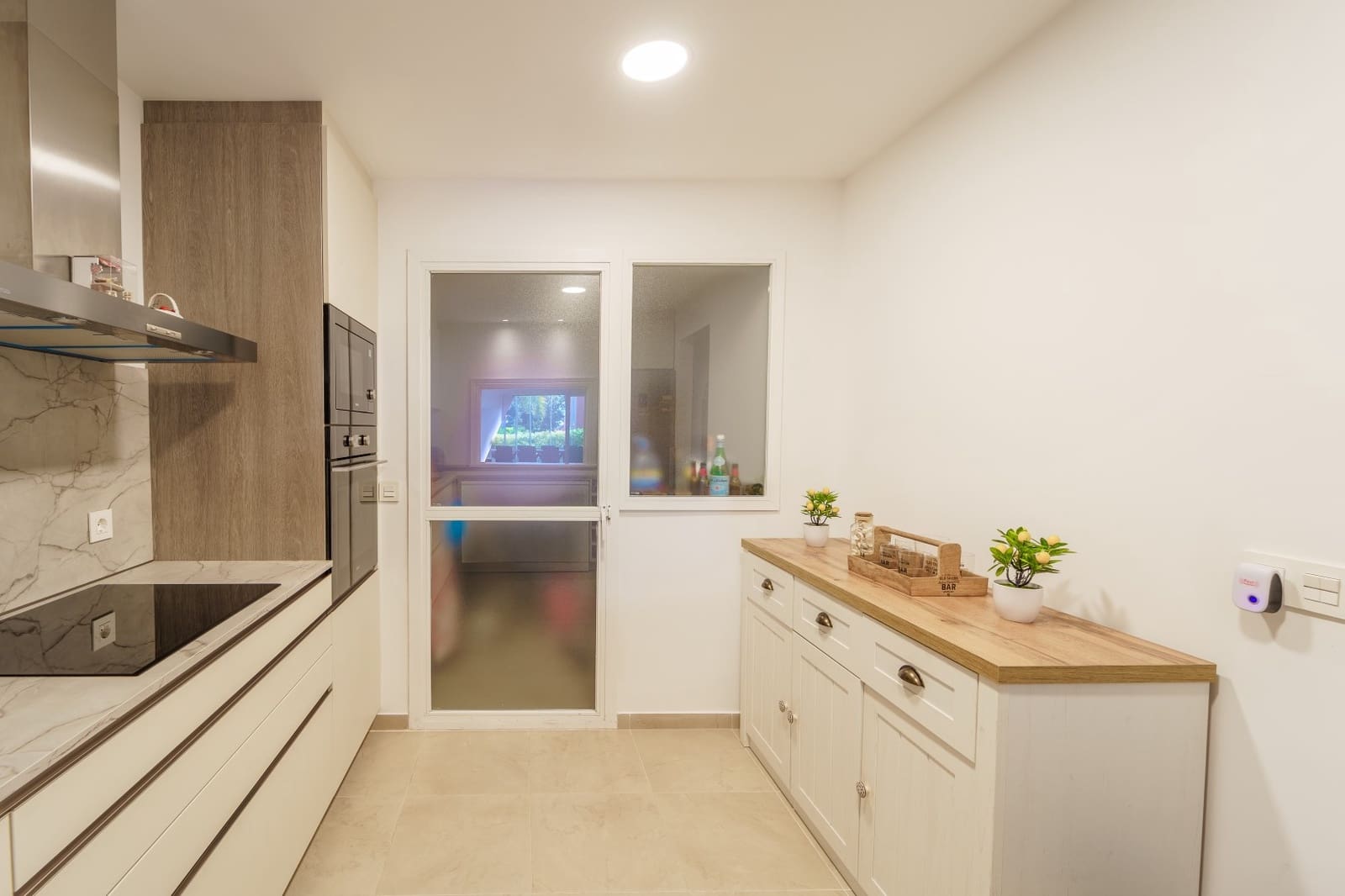 2 soverom Leilighet til salgs i Guadalmansa med svømmebasseng garasje - € 550 000 (Ref: 9001251)