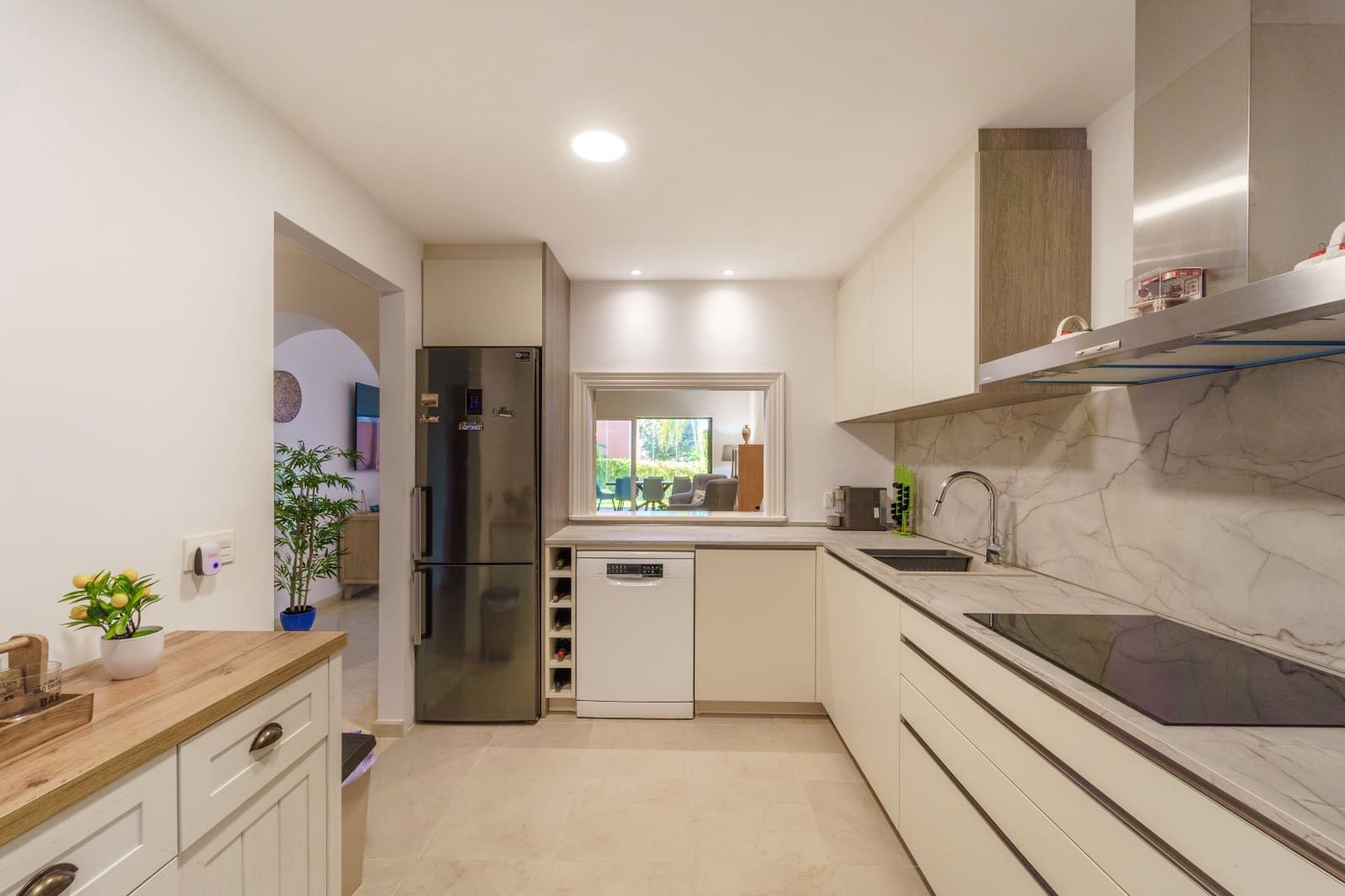 2 soverom Leilighet til salgs i Guadalmansa med svømmebasseng garasje - € 550 000 (Ref: 9001251)