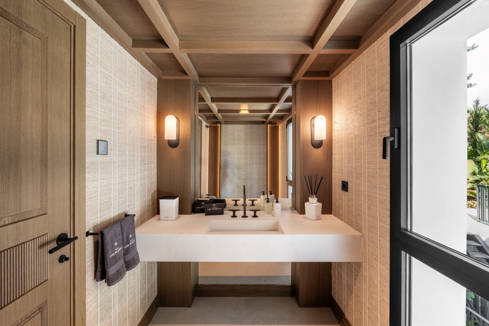 5 bedroom Villa for sale in Nueva Andalucia with pool garage - € 8,300,000 (Ref: 9001252)