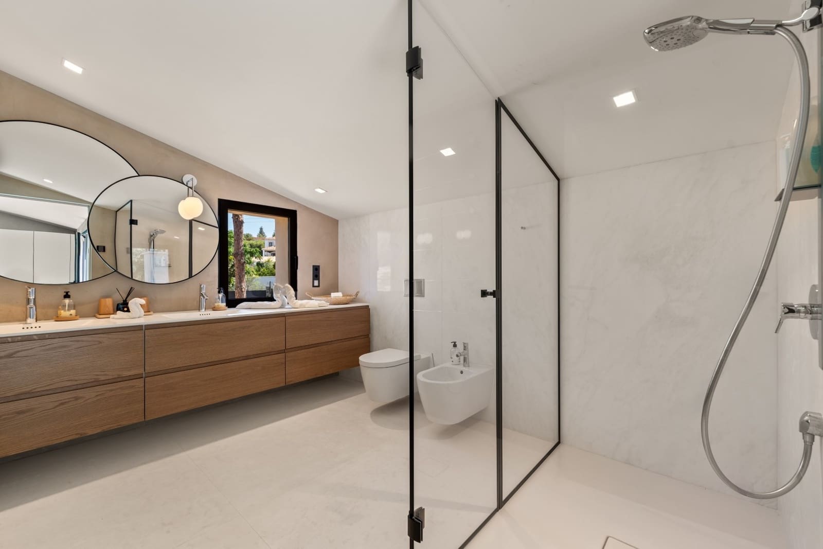 6 quarto Moradia para venda em Marbella com piscina garagem - 3 999 000 € (Ref: 9001253)