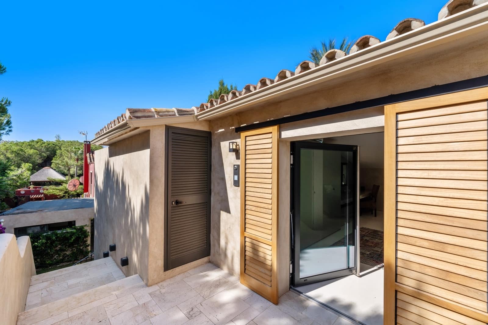 6 quarto Moradia para venda em Marbella com piscina garagem - 3 999 000 € (Ref: 9001253)