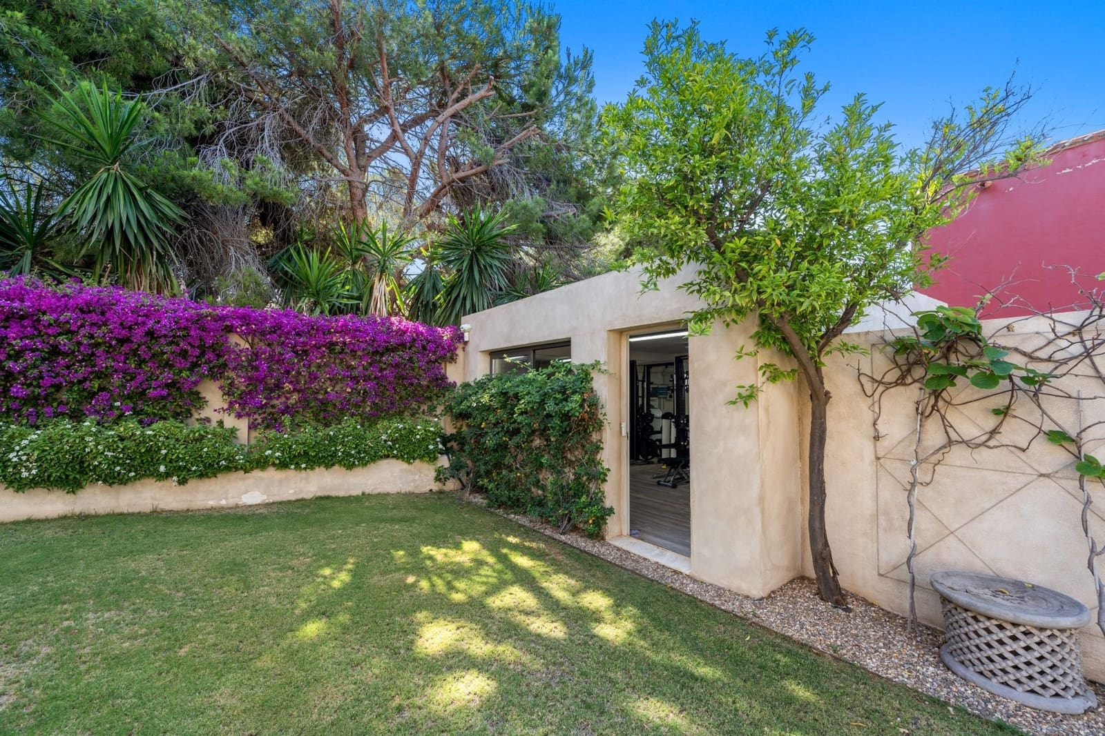 6 quarto Moradia para venda em Marbella com piscina garagem - 3 999 000 € (Ref: 9001253)