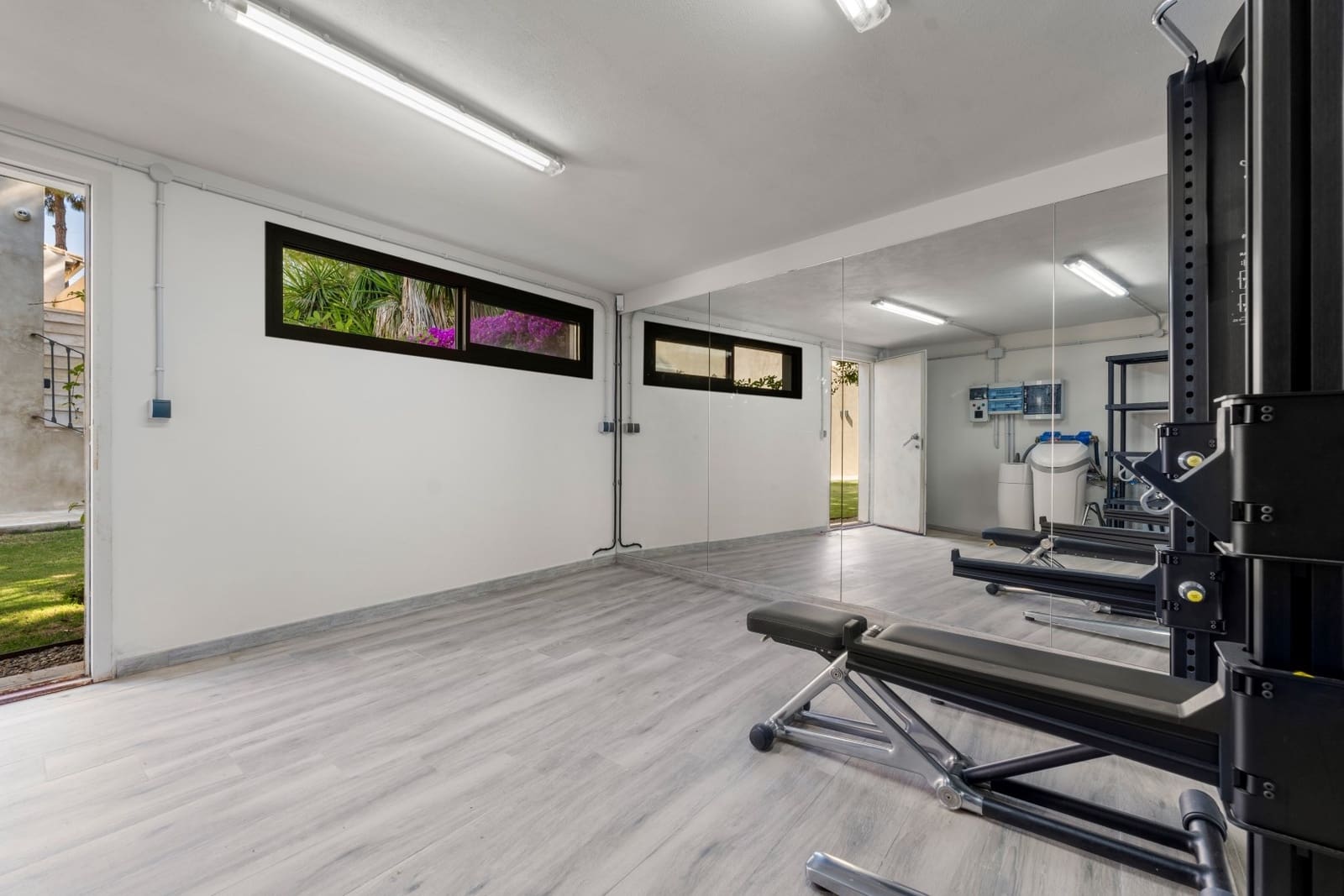 6 slaapkamer Villa te koop in Marbella met zwembad garage - € 3.999.000 (Ref: 9001253)