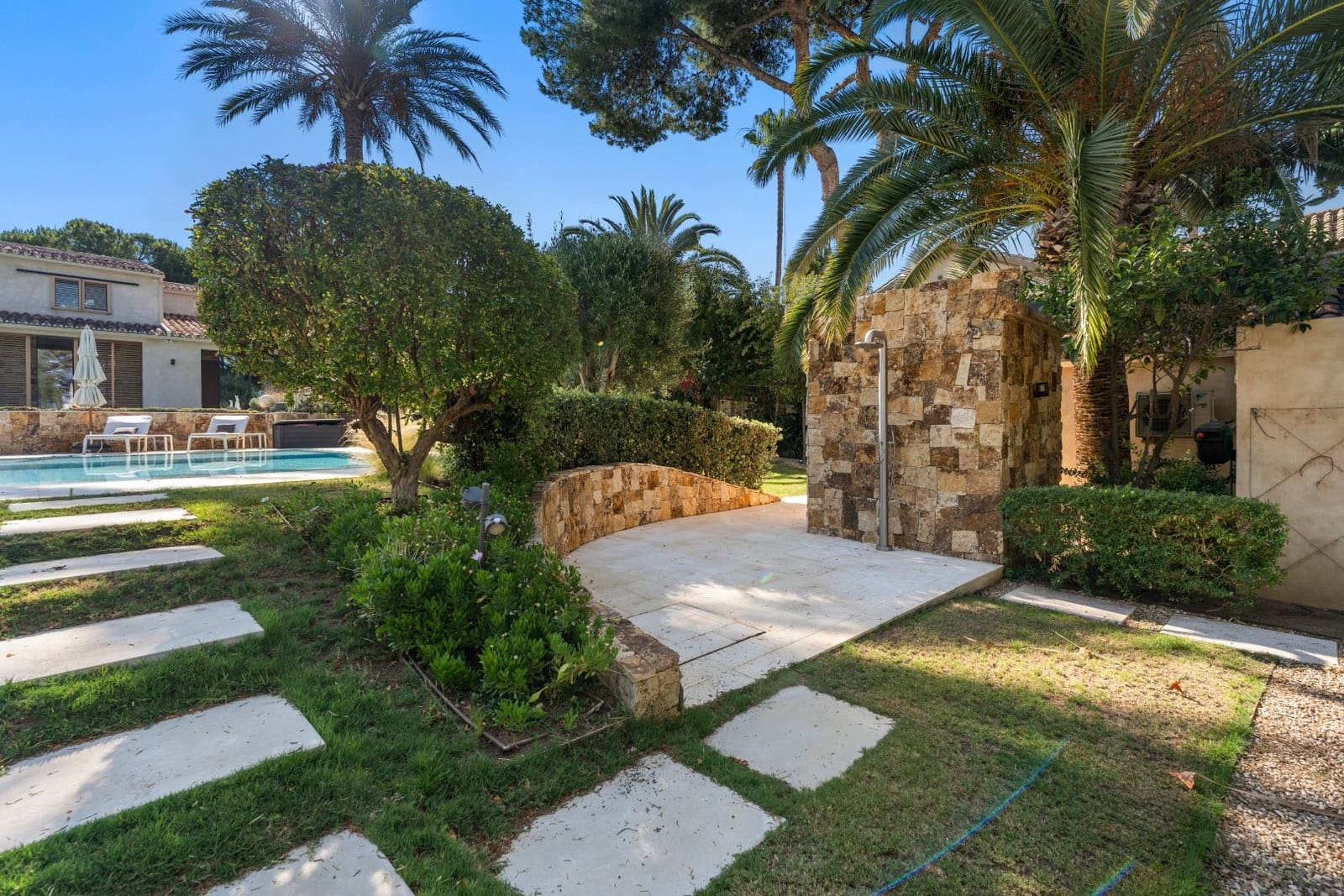 6 slaapkamer Villa te koop in Marbella met zwembad garage - € 3.999.000 (Ref: 9001253)