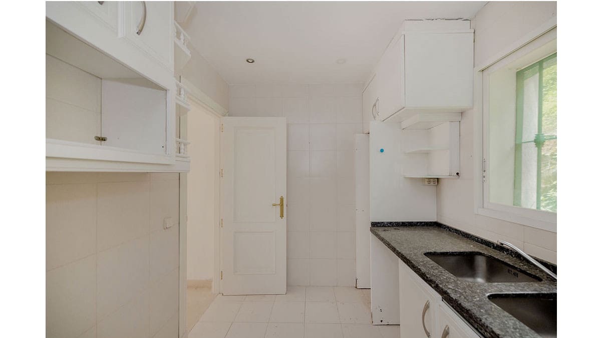 3 bedroom Apartment for sale in La Quinta with pool - € 420,000 (Ref: 9003373)