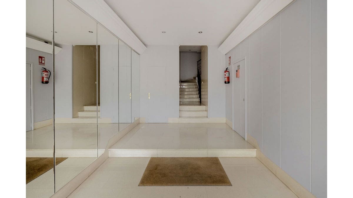 3 bedroom Apartment for sale in La Quinta with pool - € 420,000 (Ref: 9003373)