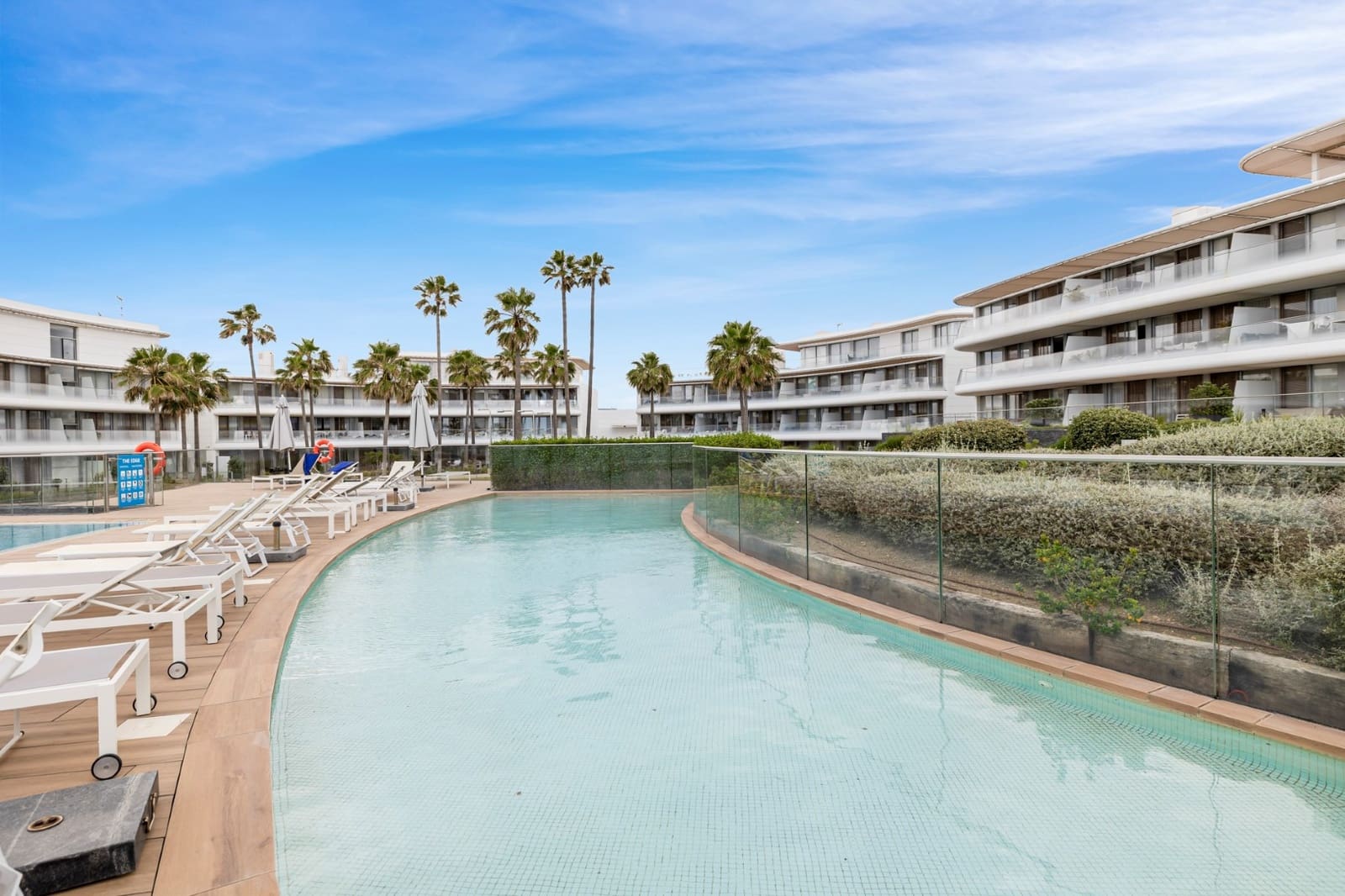 3 makuuhuone Huoneisto myytävänä paikassa Estepona mukana uima-altaan 
autotalli - 1 390 000 € (Ref: 9007361)