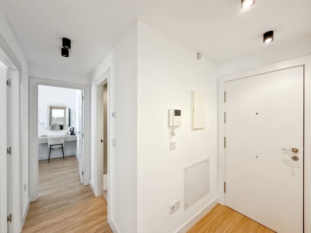 2 soveværelse Lejlighed til salg i Perchel Norte, Málaga by med garage - € 495.000 (Ref: 9017269)