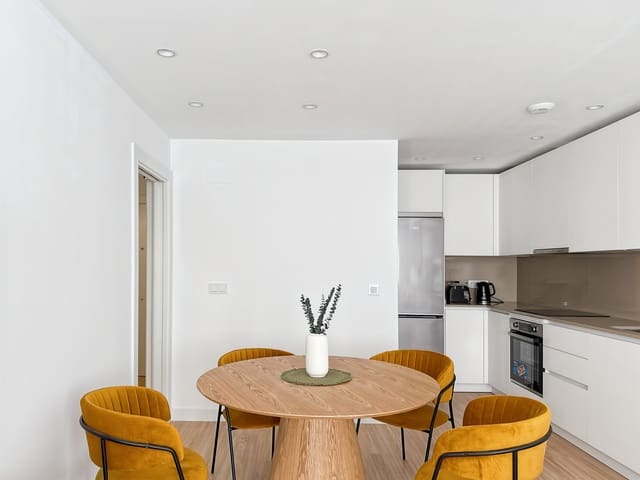 2 soveværelse Lejlighed til salg i Perchel Norte, Málaga by med garage - € 495.000 (Ref: 9017269)