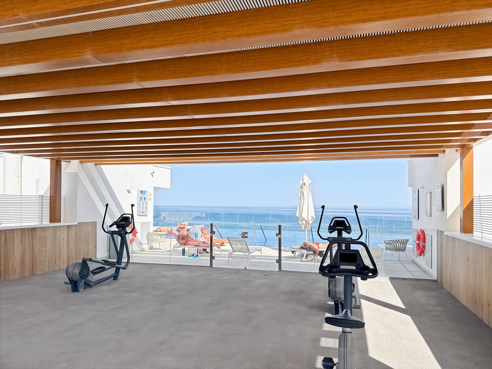 2 quarto Apartamento para venda em Estepona com piscina garagem - 680 000 € (Ref: 9024181)