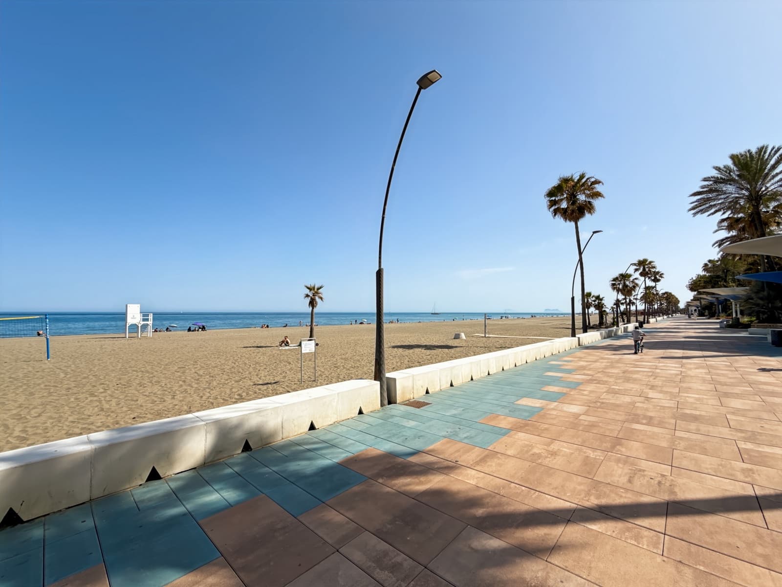 2 quarto Apartamento para venda em Estepona com piscina garagem - 680 000 € (Ref: 9024181)