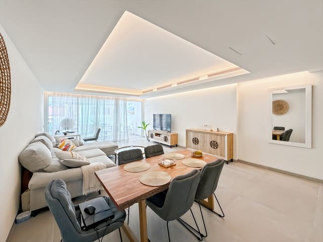 2 sypialnia Apartament na sprzedaż w Puerto de Estepona, Estepona z basenem garażem - 800 000 € (Ref: 9024181)