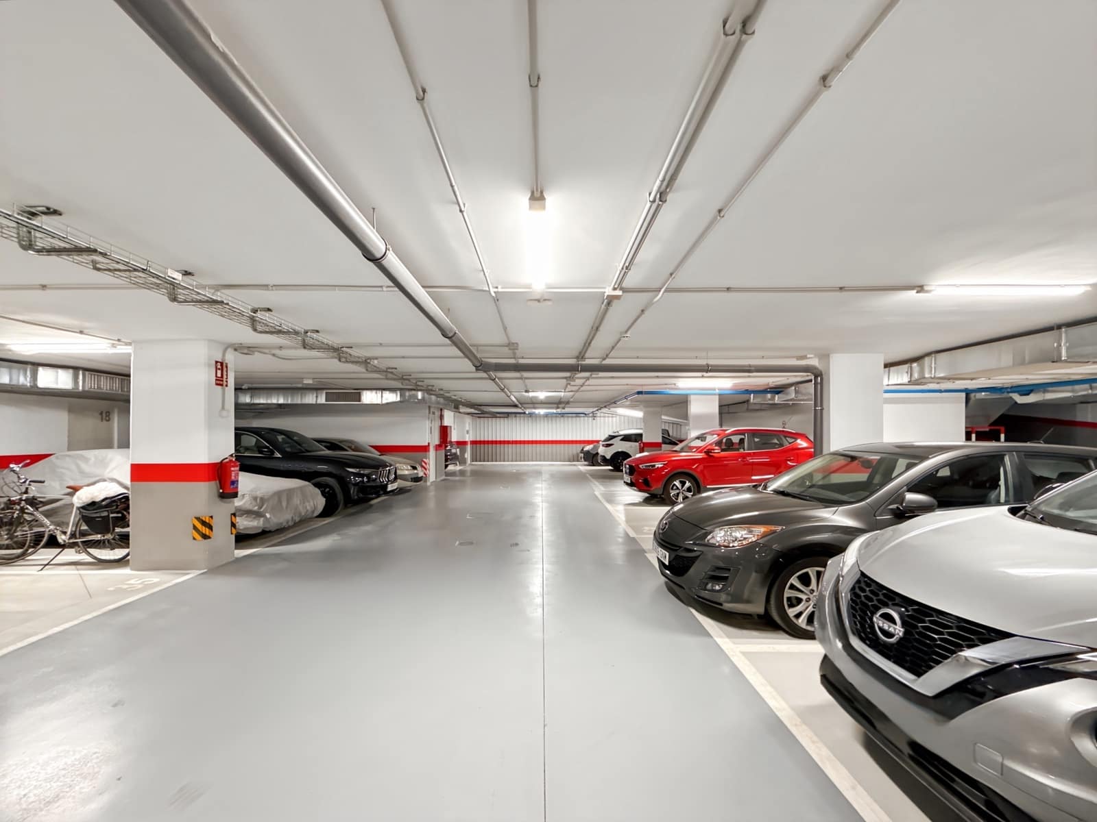 2 chambre Appartement à vendre à Estepona avec piscine garage - 800 000 € (Ref: 9024181)