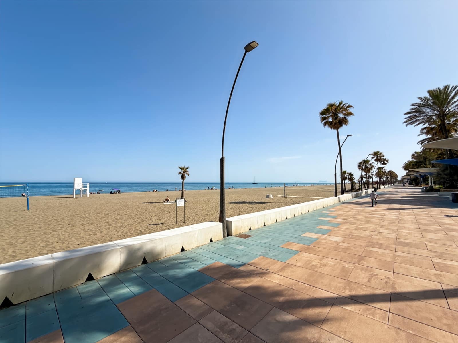 2 chambre Appartement à vendre à Estepona avec piscine garage - 800 000 € (Ref: 9024181)