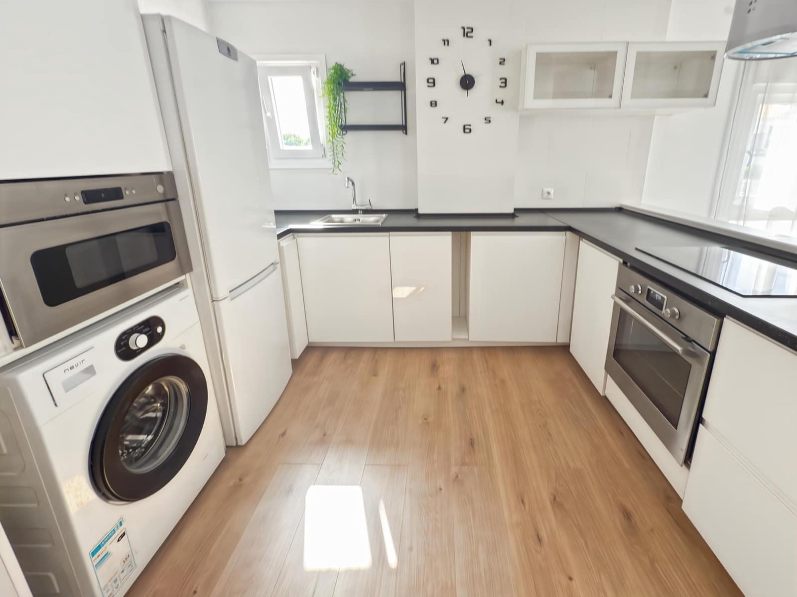 3 chambre Penthouse à vendre à Marbella avec piscine garage - 377 000 € (Ref: 9034749)