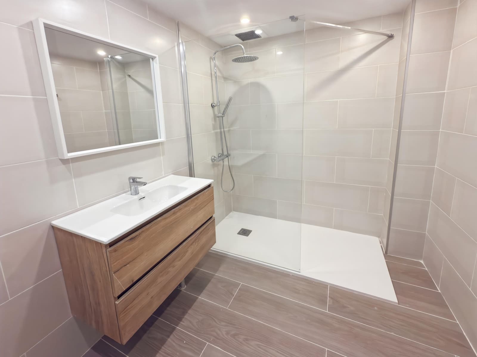 3 chambre Penthouse à vendre à Marbella avec piscine garage - 377 000 € (Ref: 9034749)