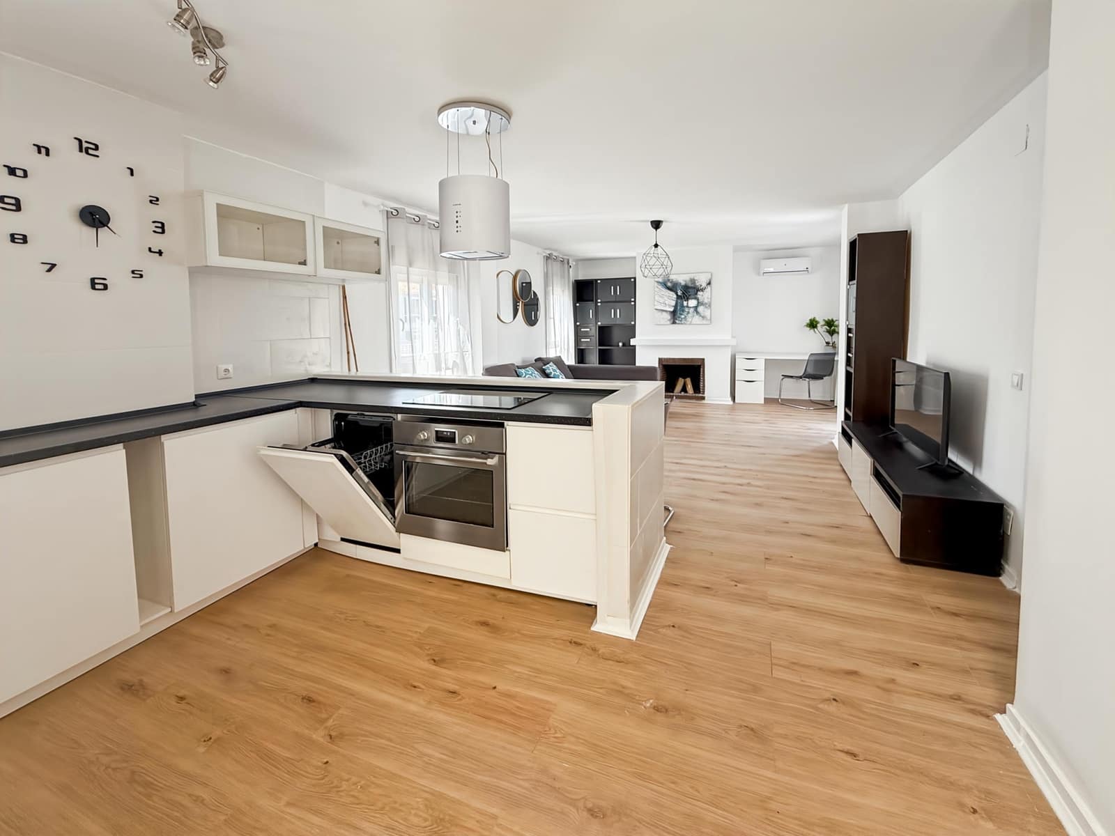 3 chambre Penthouse à vendre à Marbella avec piscine garage - 377 000 € (Ref: 9034749)