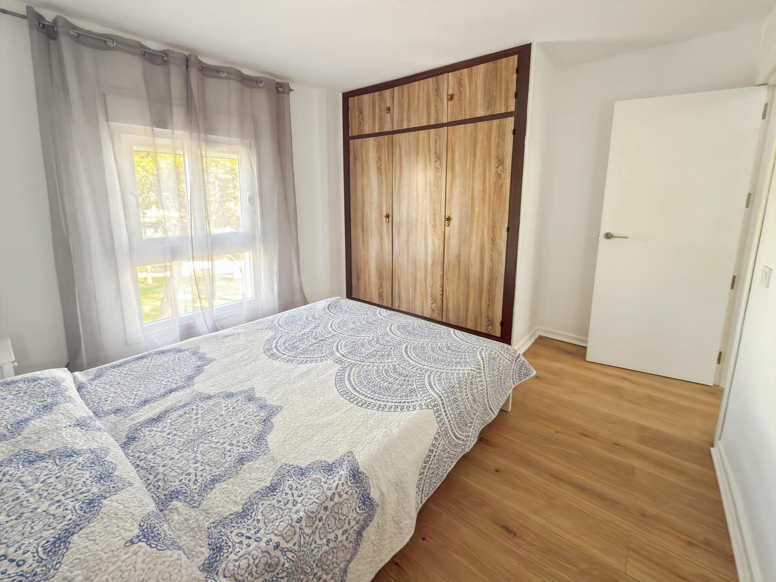 3 chambre Penthouse à vendre à Marbella avec piscine garage - 377 000 € (Ref: 9034749)