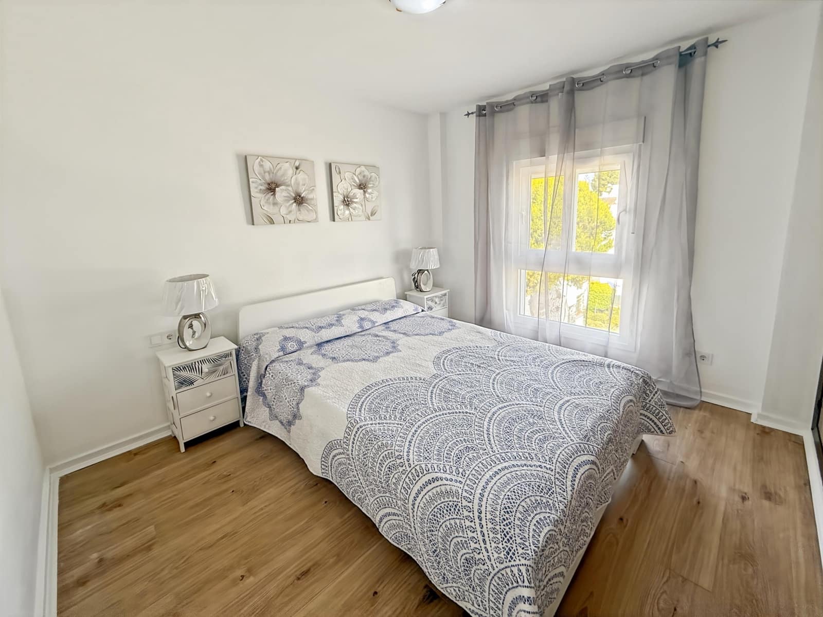 3 chambre Penthouse à vendre à Marbella avec piscine garage - 377 000 € (Ref: 9034749)