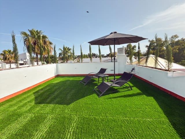 3 chambre Penthouse à vendre à Marbella avec piscine garage - 377 000 € (Ref: 9034749)