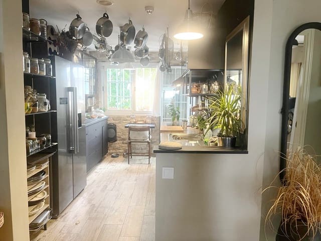 1 slaapkamer Appartement te koop in Marbella met zwembad garage - € 425.000 (Ref: 9034750)