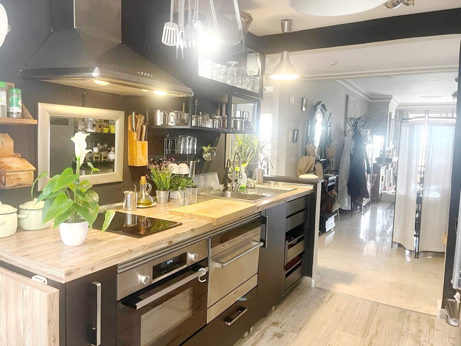 1 makuuhuone Huoneisto myytävänä paikassa Marbella mukana uima-altaan 
autotalli - 425 000 € (Ref: 9034750)