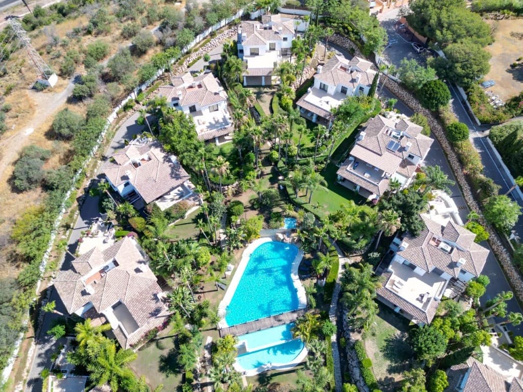 5 sovrum Villa till salu i Marbella med pool garage - 2 650 000 € (Ref: 9057766)