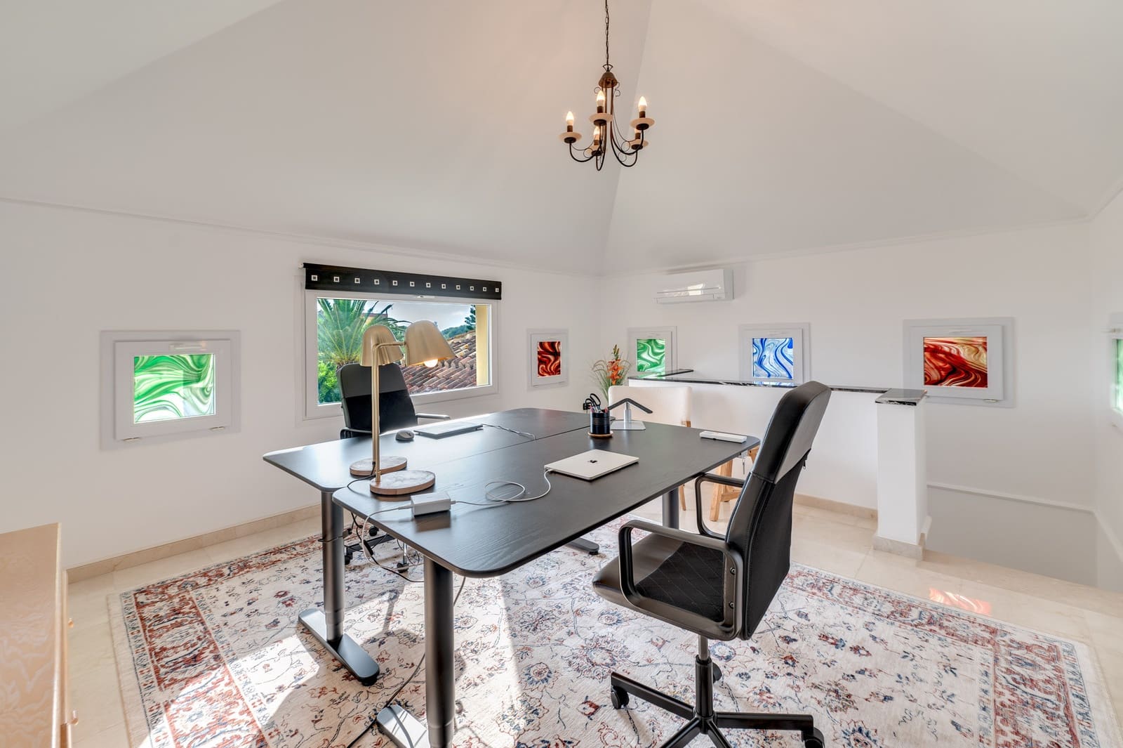 5 makuuhuone Huvila myytävänä paikassa Marbella mukana uima-altaan 
autotalli - 1 990 000 € (Ref: 9057767)