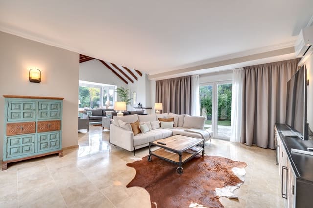 5 slaapkamer Villa te koop in Marbella met zwembad garage - € 1.990.000 (Ref: 9057767)