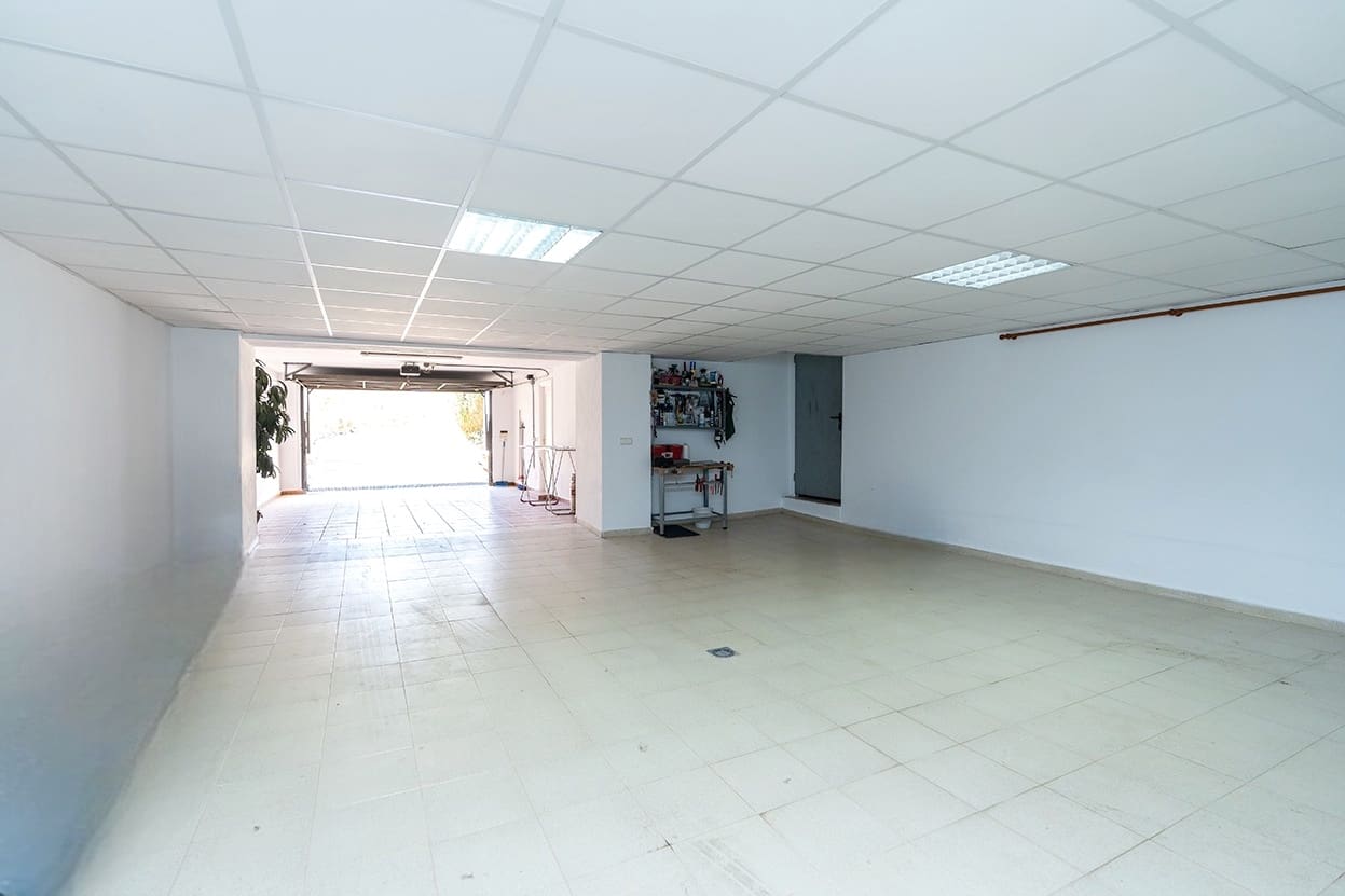 5 soverom Villa til salgs i Marbella med svømmebasseng garasje - € 3 750 000 (Ref: 9062579)