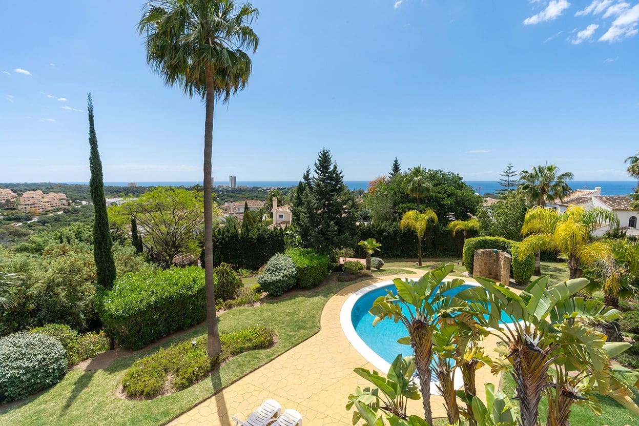 5 soverom Villa til salgs i Marbella med svømmebasseng garasje - € 3 750 000 (Ref: 9062579)