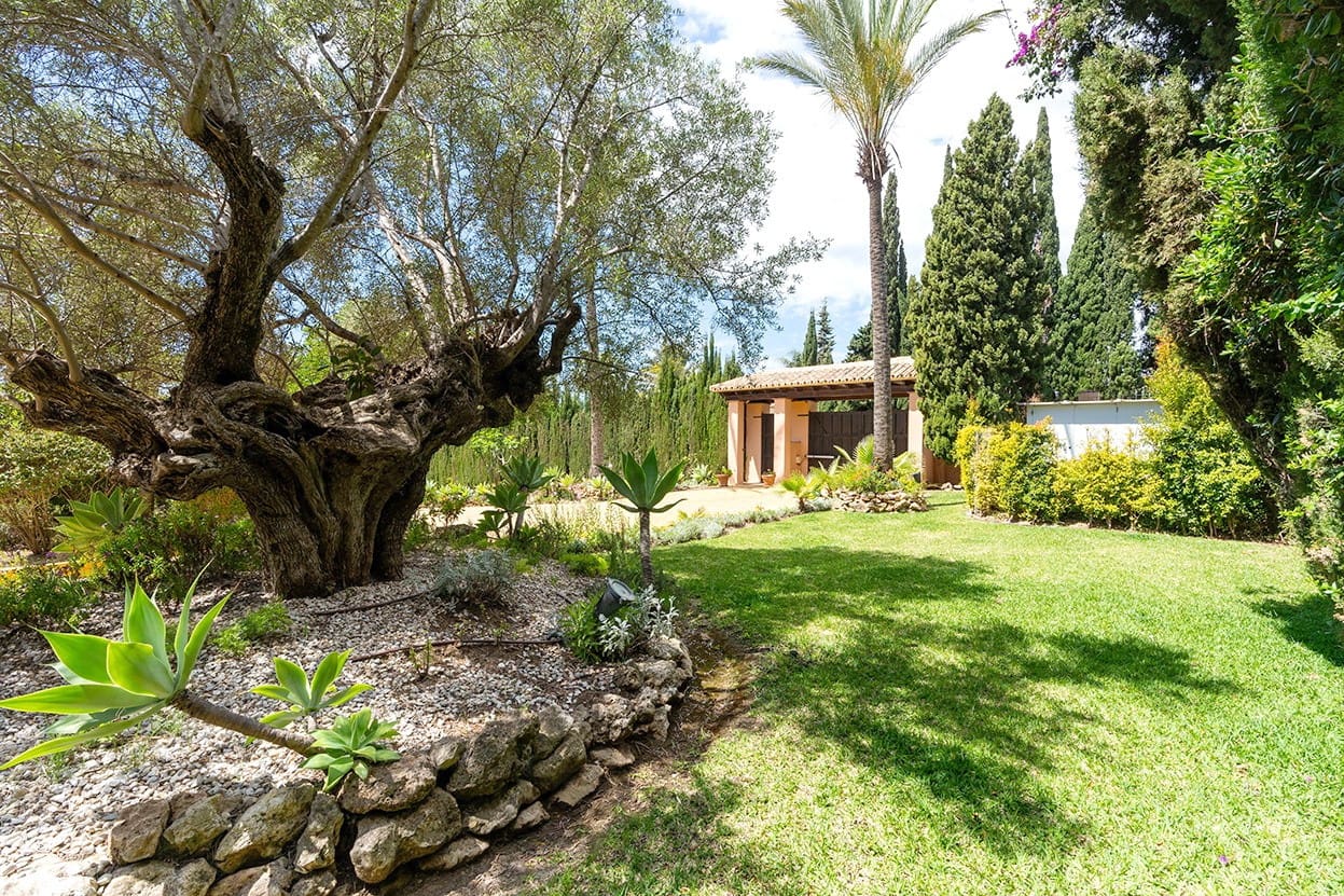 5 soverom Villa til salgs i Marbella med svømmebasseng garasje - € 3 750 000 (Ref: 9062579)