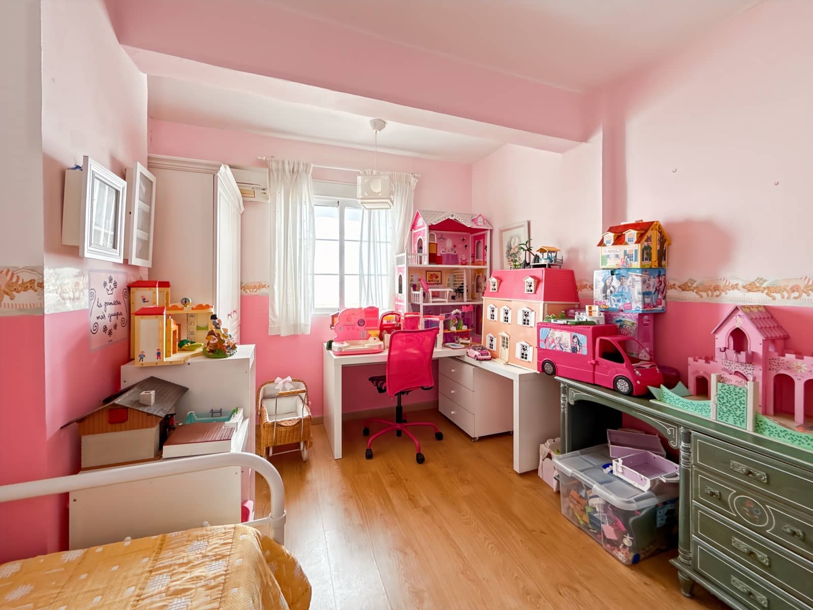 8 slaapkamer Huis te koop in Malaga stad - € 510.000 (Ref: 9076295)