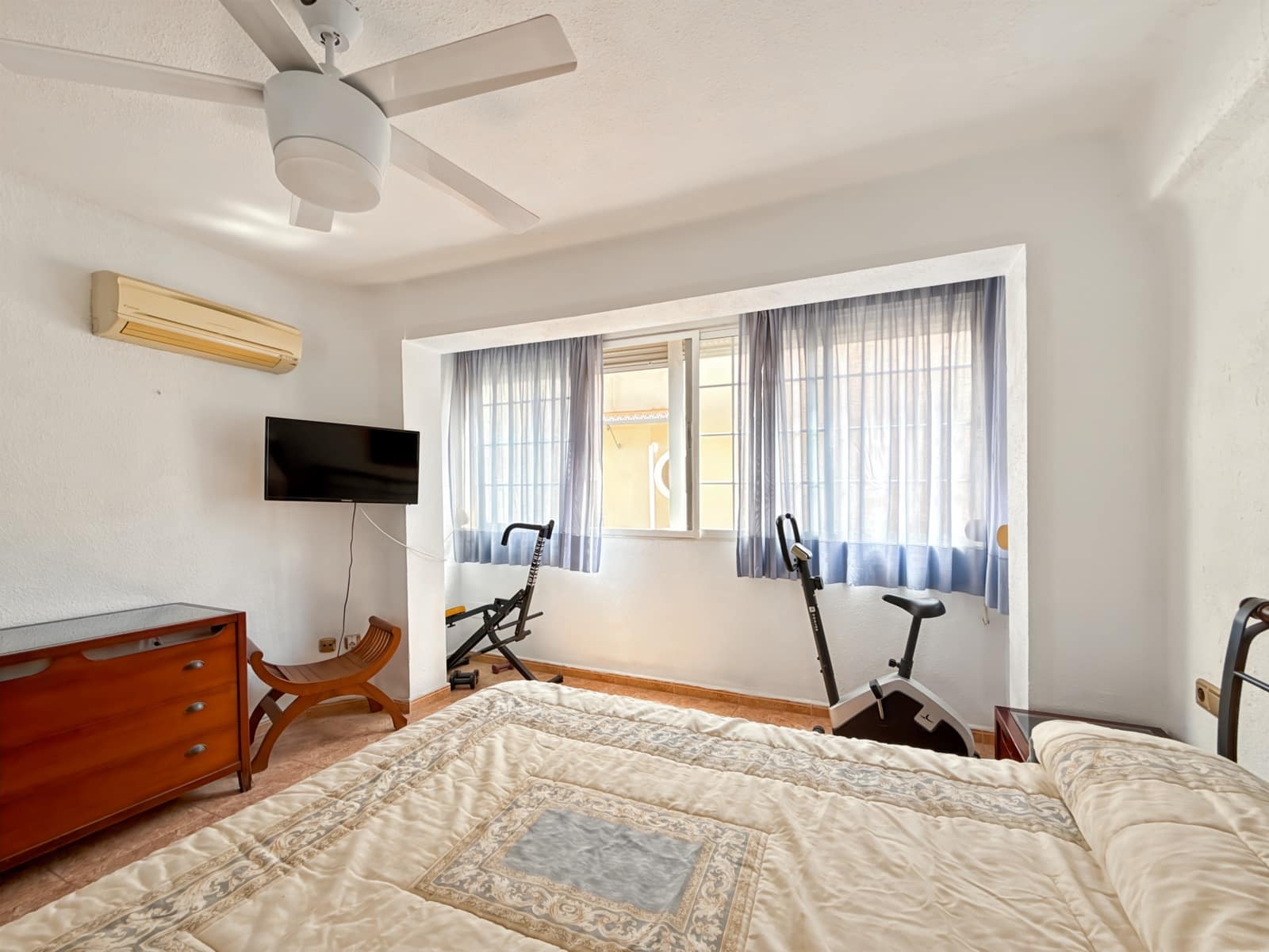 8 slaapkamer Huis te koop in Malaga stad - € 510.000 (Ref: 9076295)