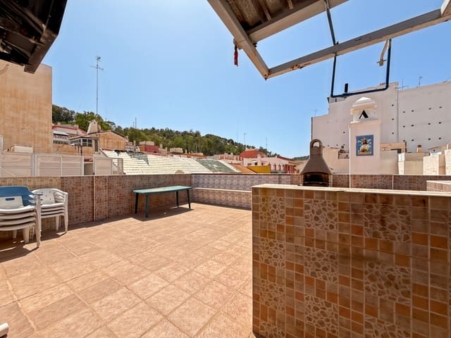 8 soverom Hus til salgs i Málaga by - € 510 000 (Ref: 9076295)