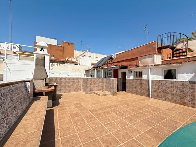 8 soverom Hus til salgs i Málaga by - € 510 000 (Ref: 9076295)