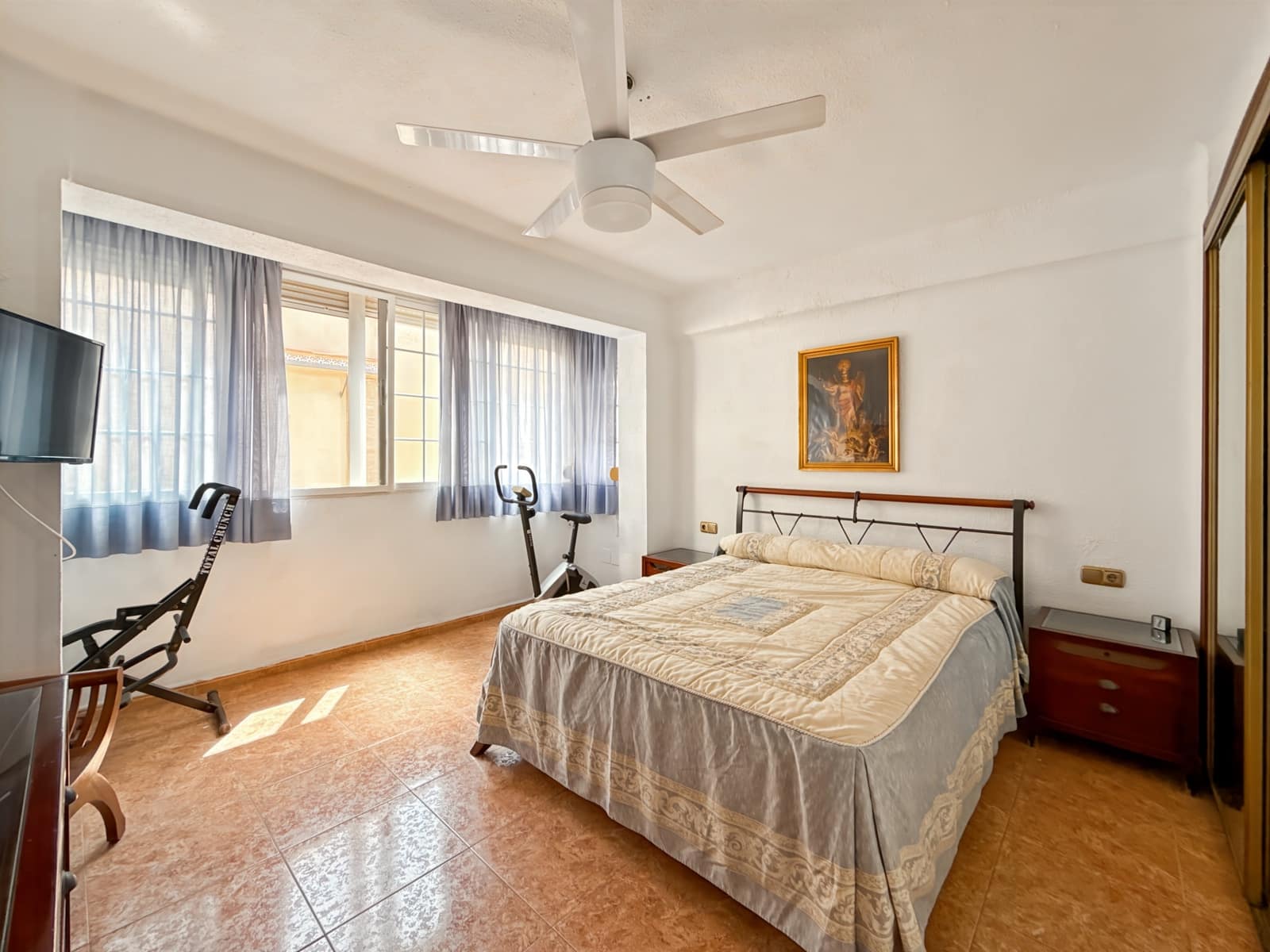 8 bedroom Townhouse for sale in Malaga city - € 510,000 (Ref: 9076295)