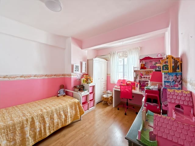 8 sovrum Hus till salu i Málaga stad - 510 000 € (Ref: 9076295)