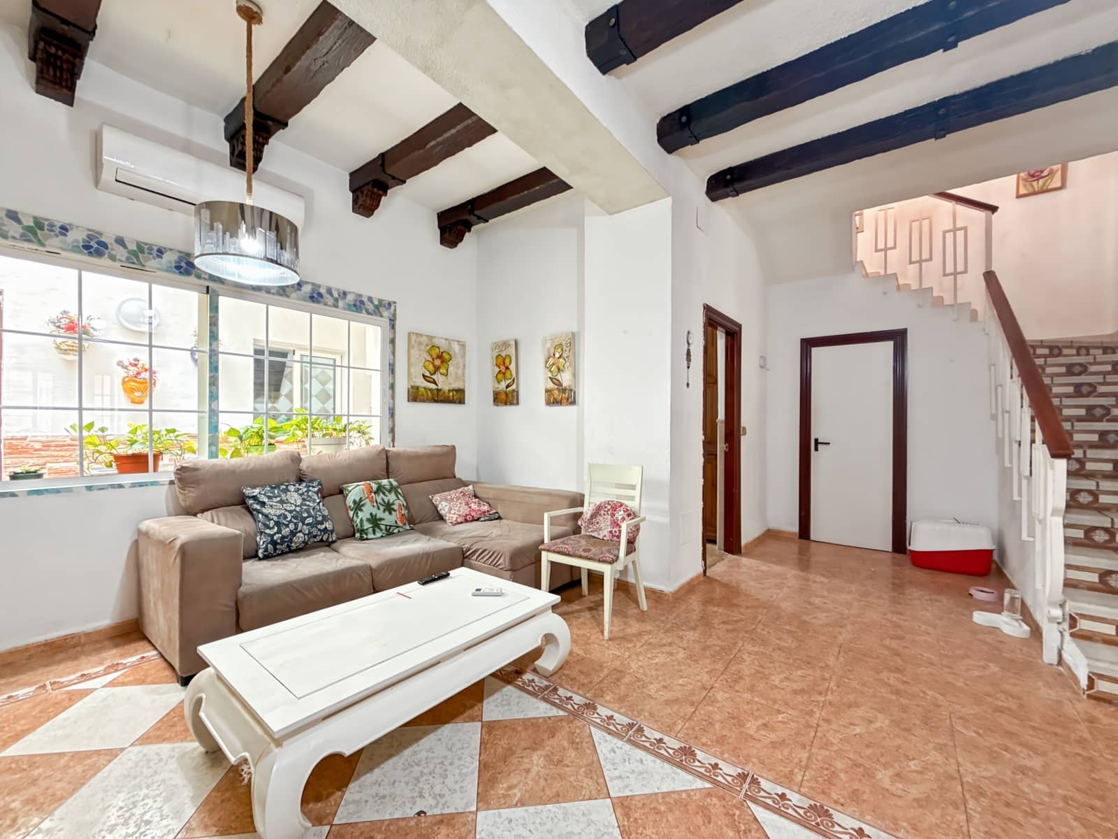 8 bedroom Townhouse for sale in Malaga city - € 510,000 (Ref: 9076295)