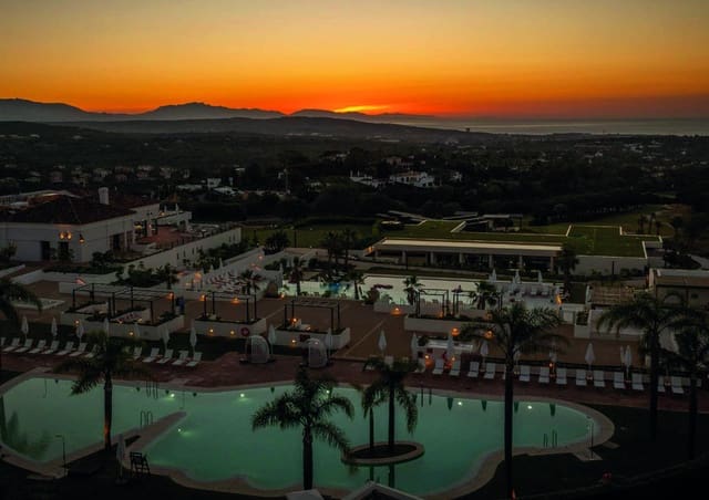 4 soveværelse Villa til salg i Sotogrande Alto, San Roque med swimmingpool garage - € 4.000.000 (Ref: 9089955)